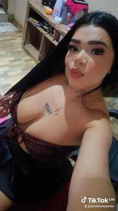 Foto galeria 5 de Mia Nikol - Puta y chica prepaga independiente Ñemby - Central