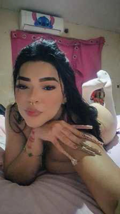 Foto galeria 4 de Mia Nikol - Puta y chica prepaga independiente Ñemby - Central